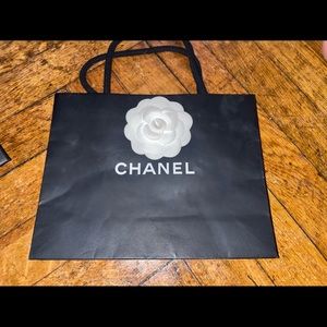 - SMALL AUTHENTIC Chanel Shopping bag!